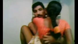 سبزه استریپتاز در لب ...