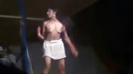 لوئیس بدن سکسی خود ر ...