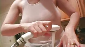 سبزه خانگی شوهرش را  ...
