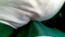 زنی برهنه که زیر دان ...