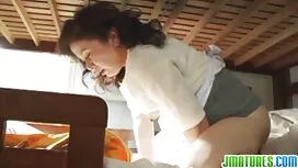 دخترک به یک مرد دانل ...